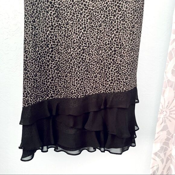 Fluent Life Essentials Black & Gray Cheetah Print Ruffled Hem Tank Top Sz Large - Picture 6 of 9